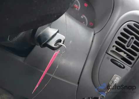 2002 Ford F-150 Xl/Xlt z USA, uszkodzony, nr VIN 2FTRF18W02CA21091